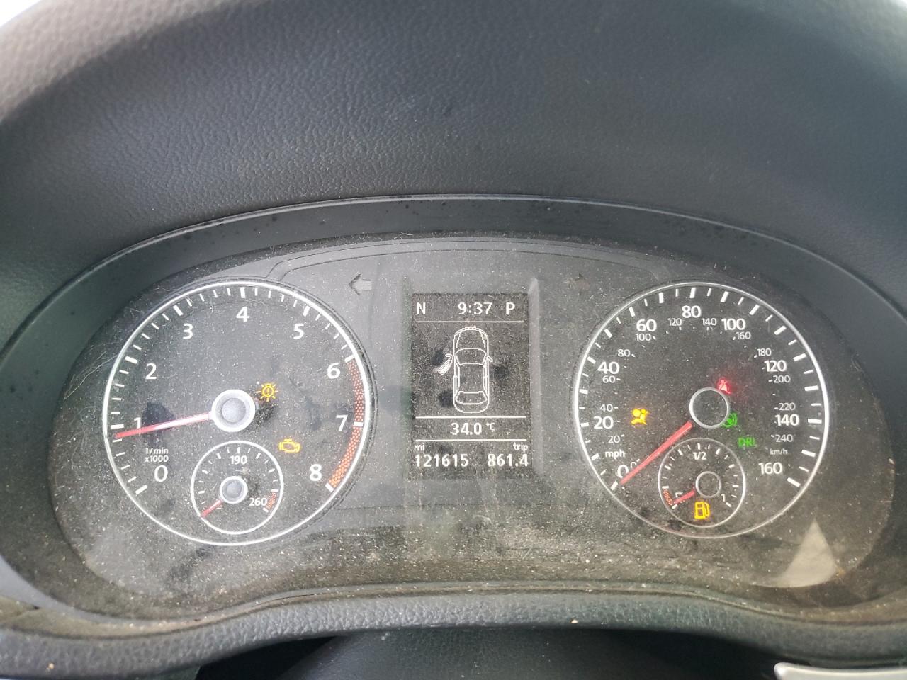 VOLKSWAGEN PASSAT SE