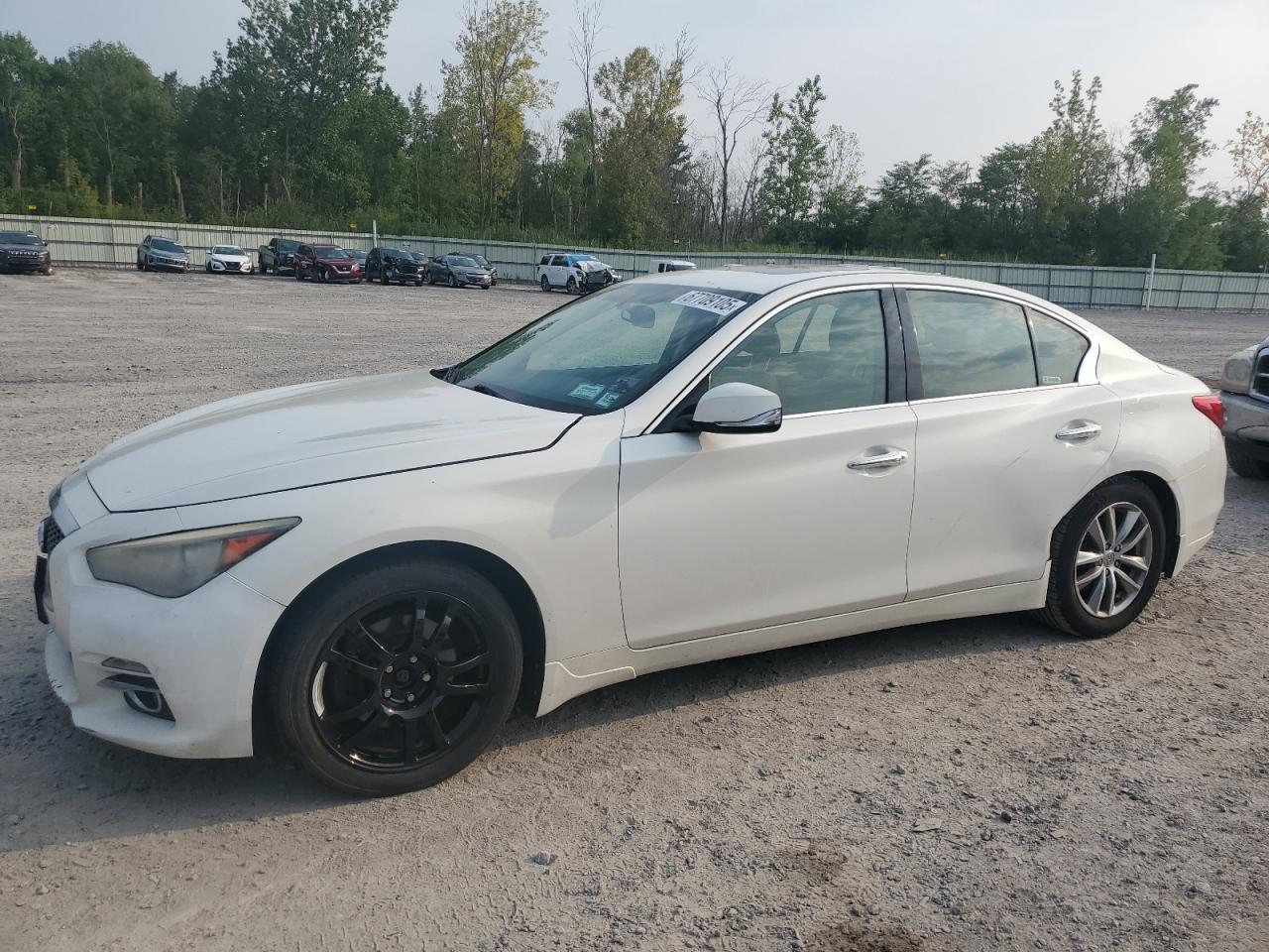 INFINITI Q50 BASE