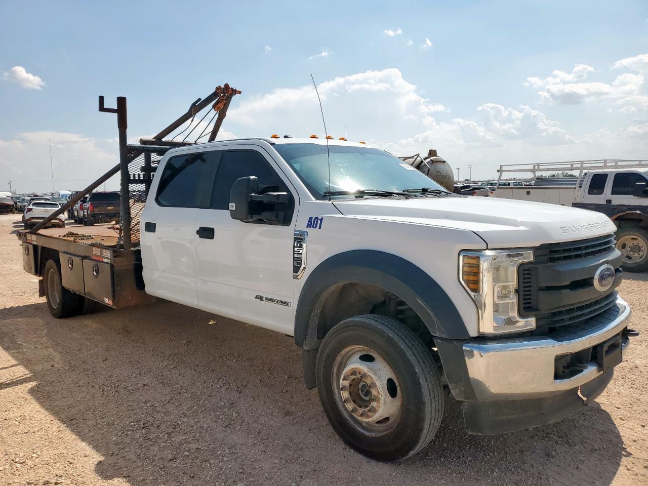 FORD F-550 SUPER DUTY