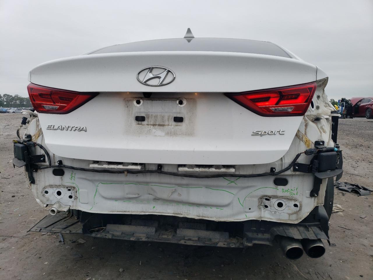 HYUNDAI ELANTRA SPORT