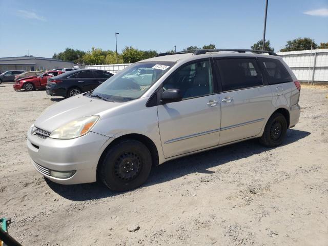 Global Auto Auctions: 2004 TOYOTA SIENNA XLE