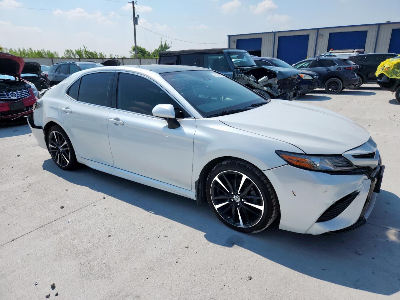 TOYOTA CAMRY XSE