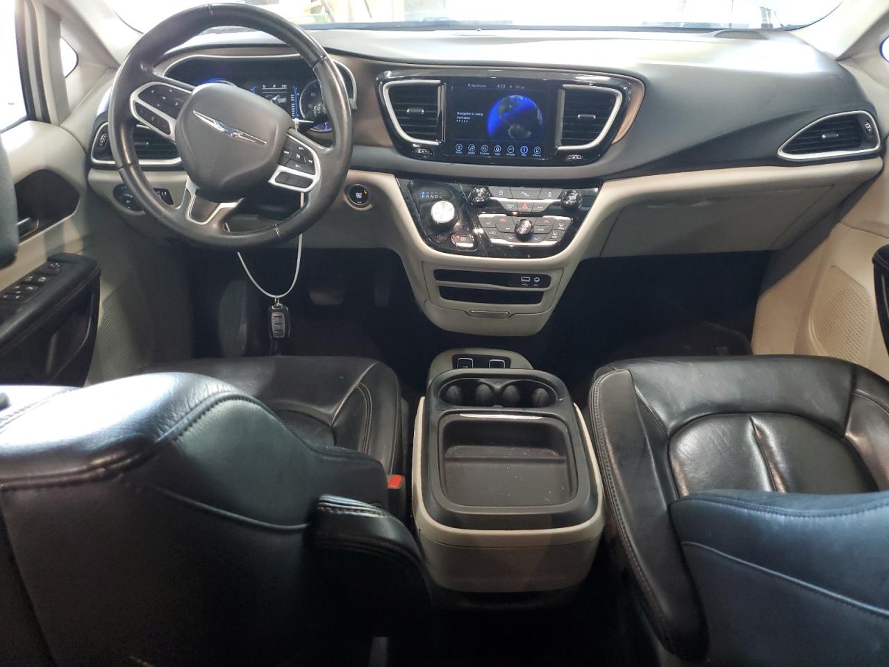 CHRYSLER PACIFICA TOURING L