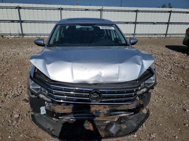 2017 VOLKSWAGEN PASSAT SE 1VWBT7A33HC041697