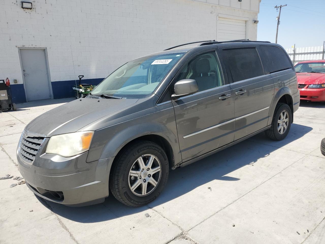 CHRYSLER TOWN & COUNTRY TOURING