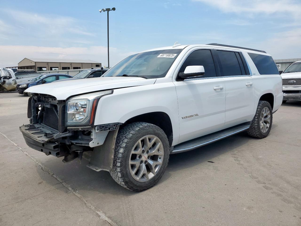 GMC YUKON C1500 SLT