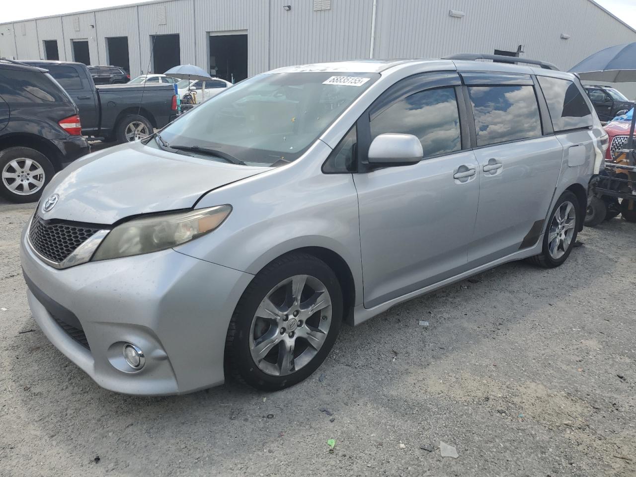 TOYOTA SIENNA SPORT