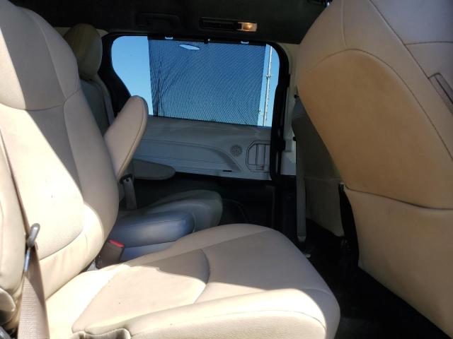 2022 TOYOTA SIENNA XLE 5TDJSKFC8NS049107