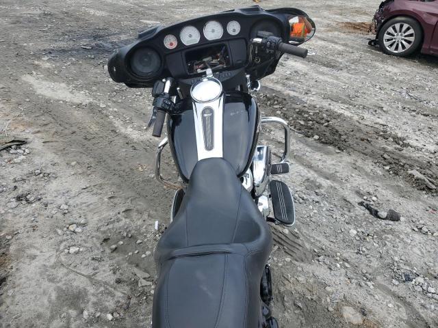 2017 HARLEY-DAVIDSON FLHX STREET GLIDE 1HD1KBC1XHB661791