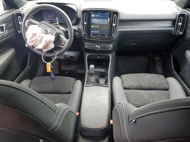 2023 VOLVO XC40 RECHA YV4ED3UM5P2038649