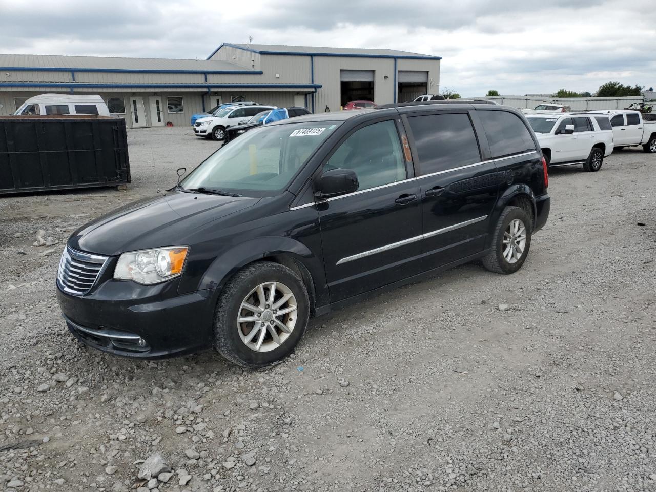 CHRYSLER TOWN & COUNTRY TOURING L