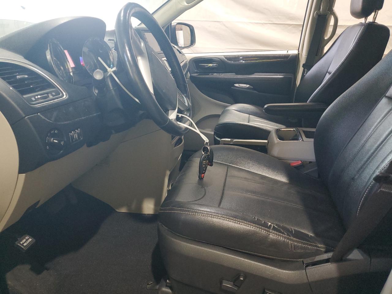 CHRYSLER TOWN & COUNTRY TOURING