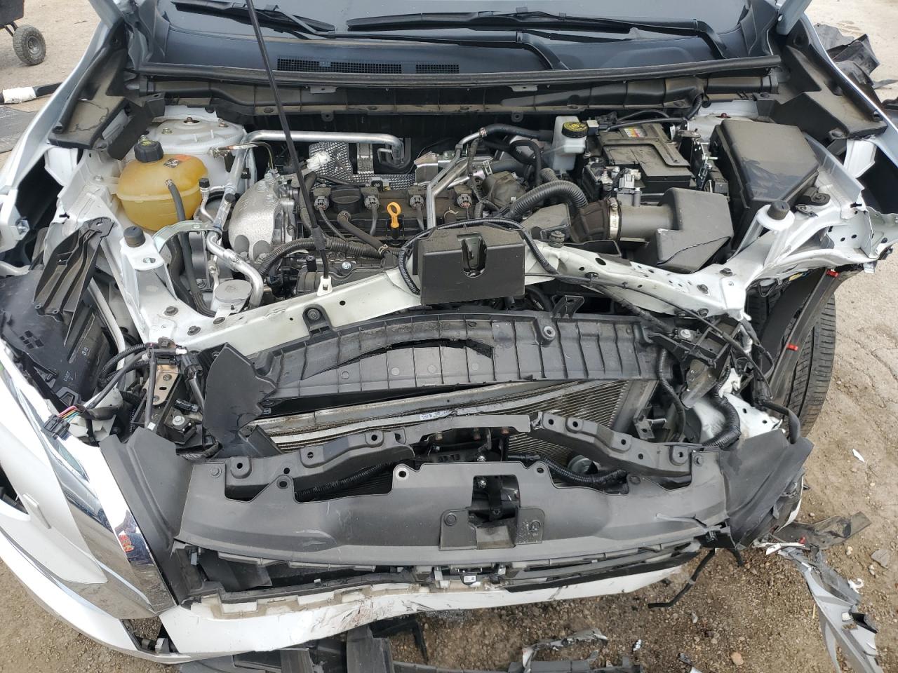 MITSUBISHI OUTLANDER SE