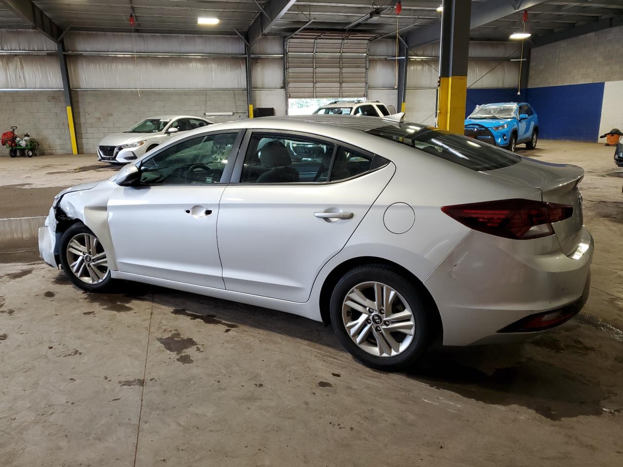 HYUNDAI ELANTRA SEL