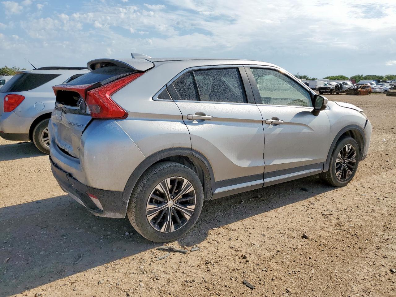 MITSUBISHI ECLIPSE SE