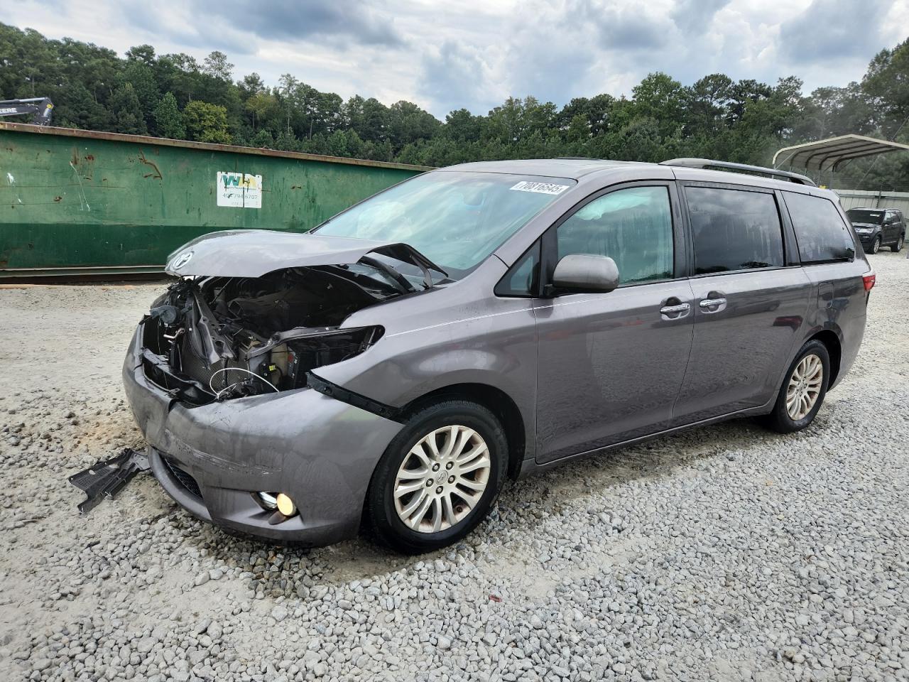 TOYOTA SIENNA XLE
