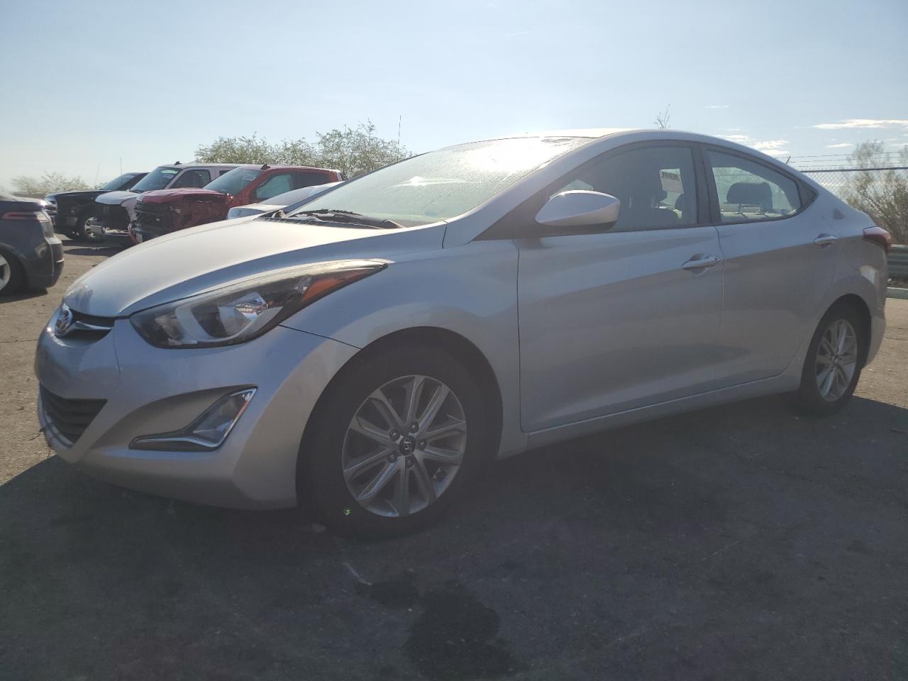 HYUNDAI ELANTRA SE