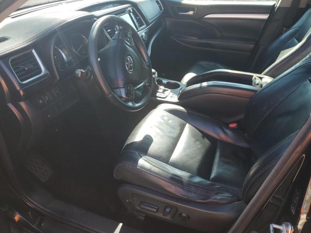 2018 TOYOTA HIGHLANDER SE 5TDJZRFH3JS816825