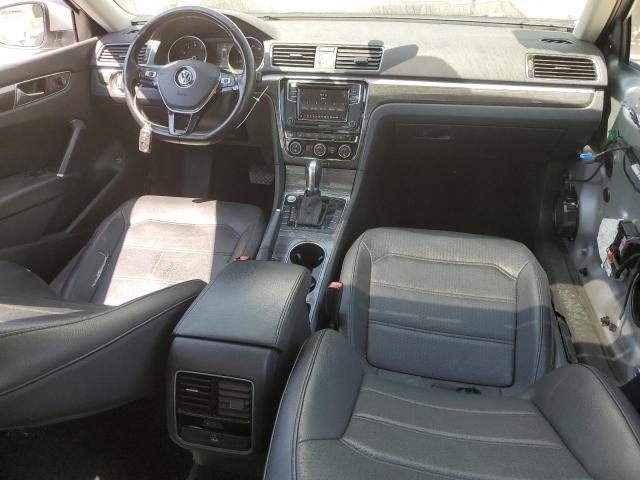 2017 VOLKSWAGEN PASSAT SE - 1VWBT7A30HC000945