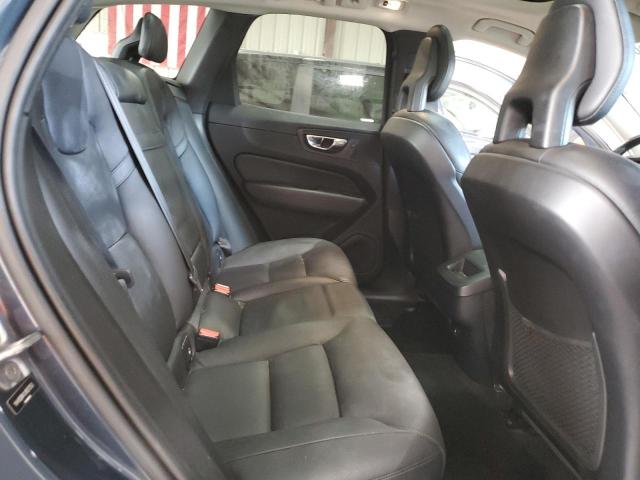 2018 VOLVO XC60 T5 MO YV4102RK1J1027253