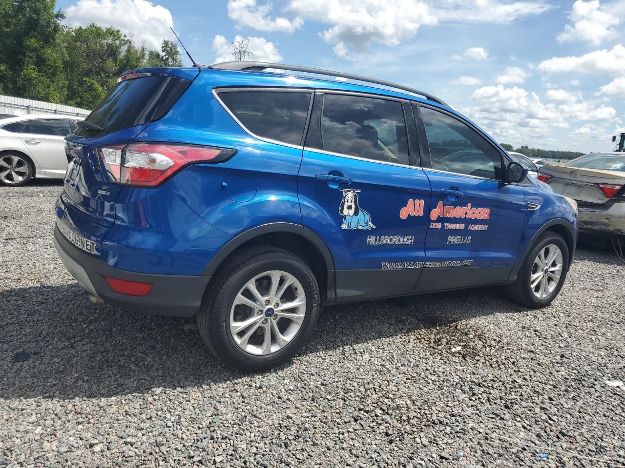 FORD ESCAPE SE