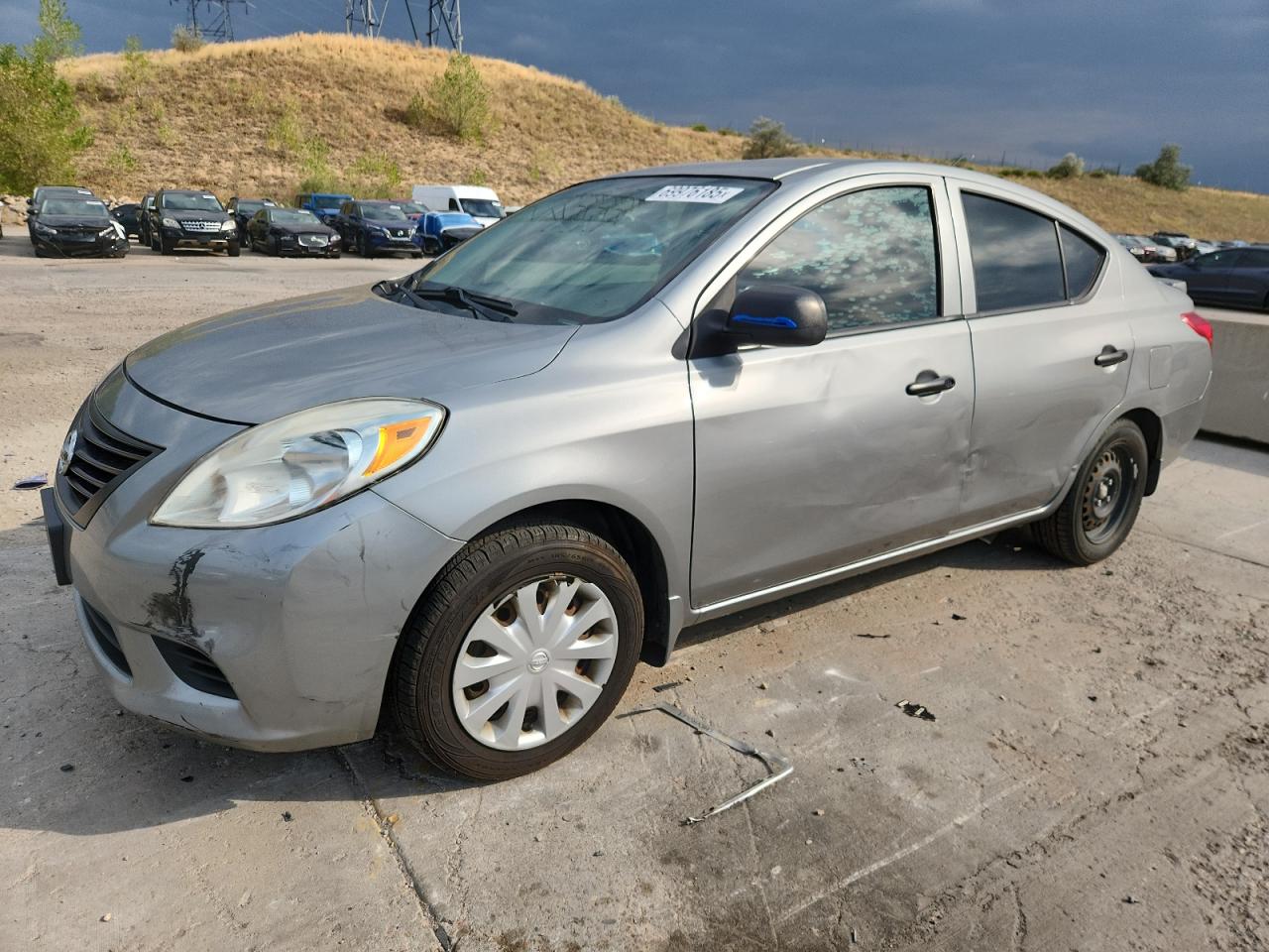 NISSAN VERSA S