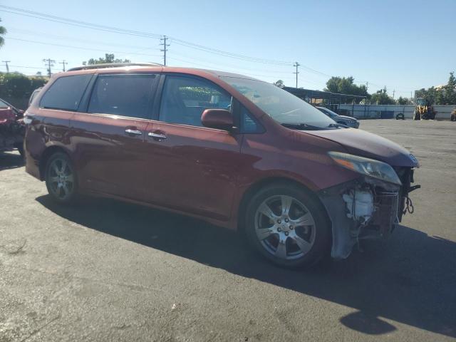 2017 TOYOTA SIENNA SE 5TDXZ3DC3HS803856