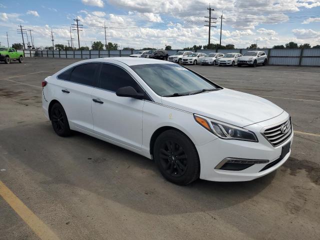 2015 HYUNDAI SONATA SE 5NPE24AF8FH086244