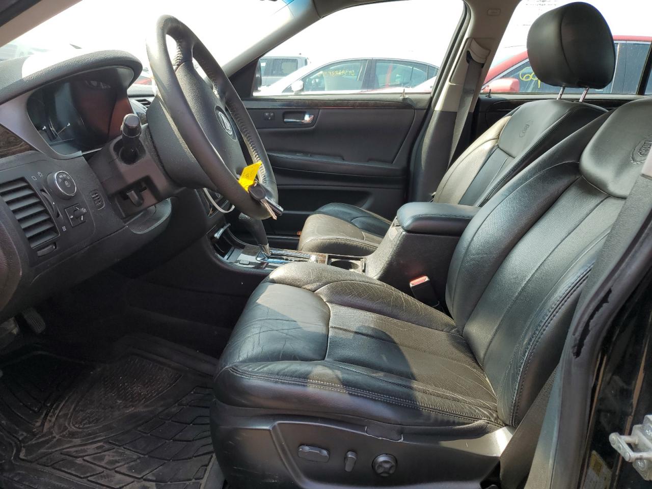 CADILLAC DTS LUXURY COLLECTION