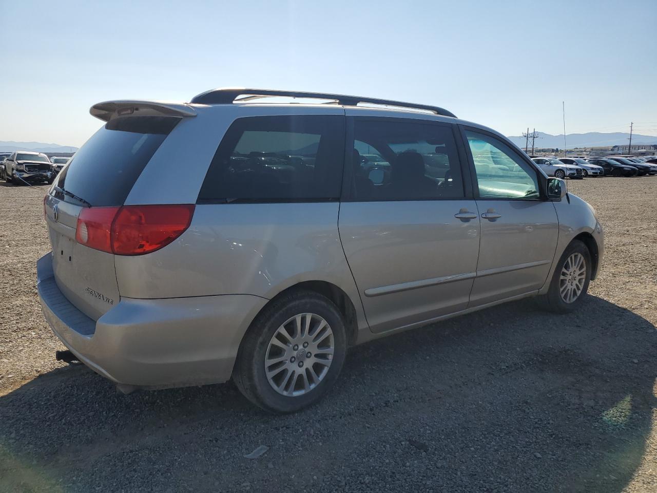 Lot #3259520101 2009 TOYOTA SIENNA XLE