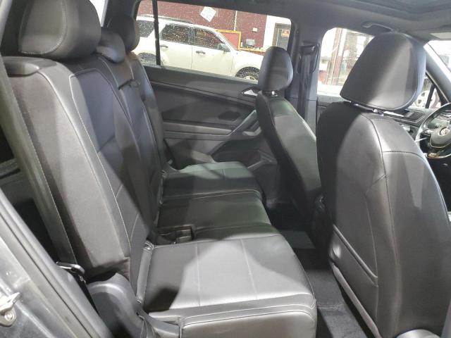 2018 VOLKSWAGEN TIGUAN SE 3VV2B7AX4JM218059