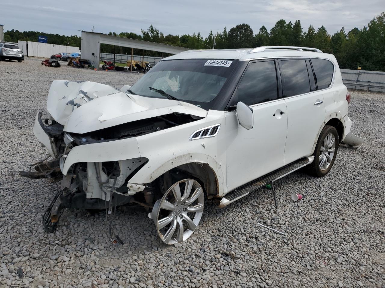 INFINITI QX56