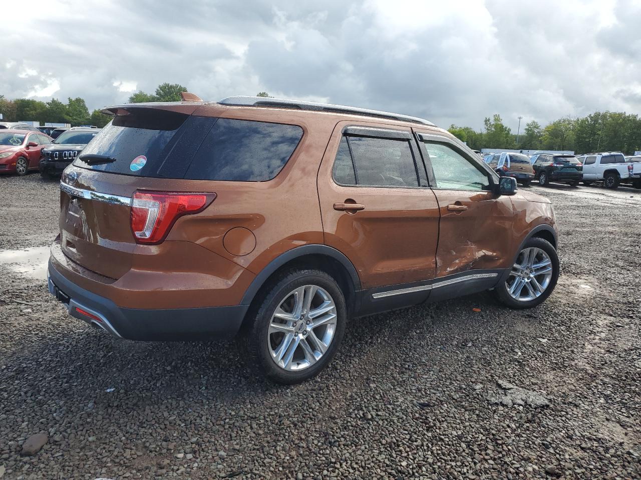 FORD EXPLORER XLT