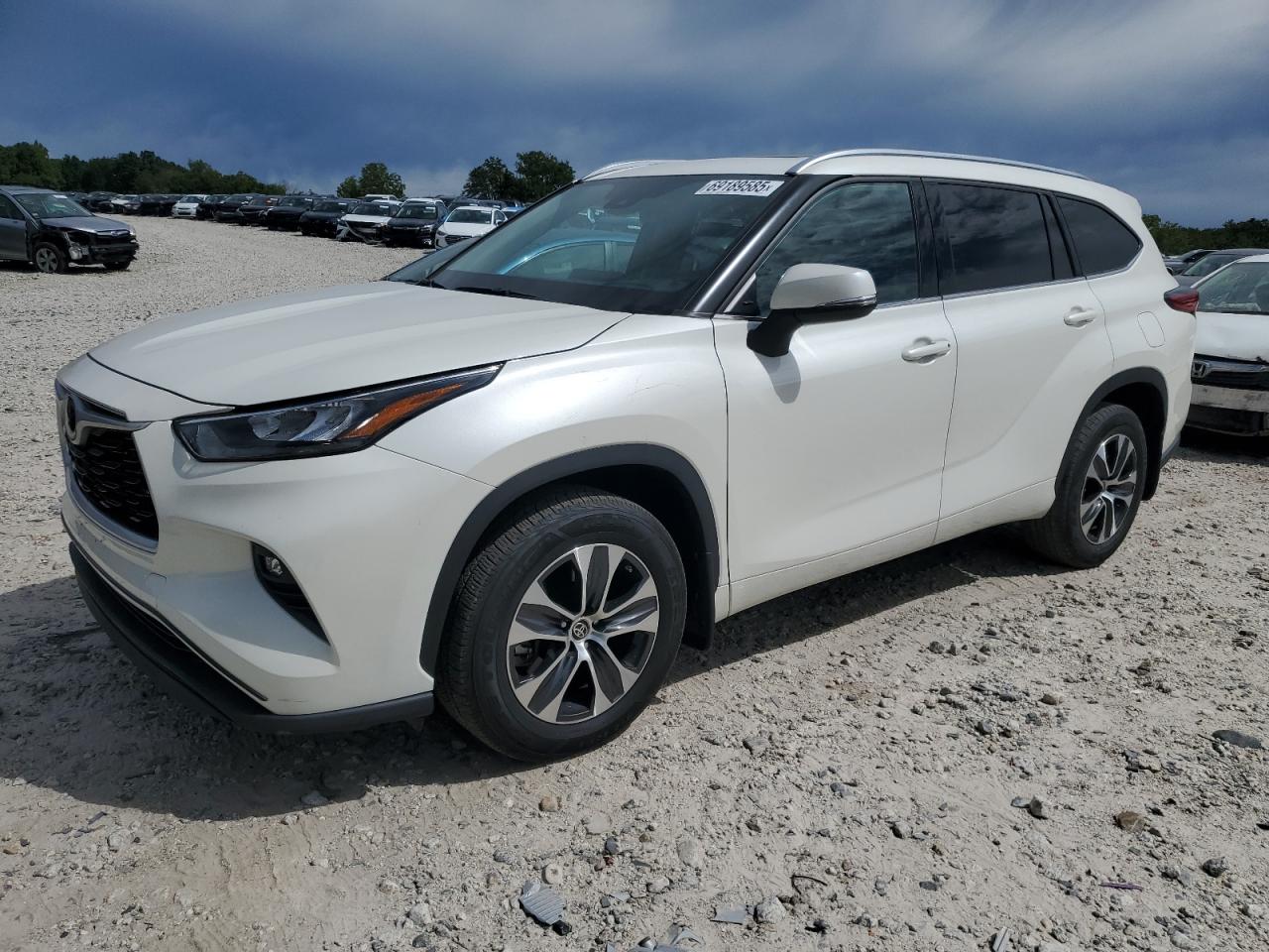 TOYOTA HIGHLANDER XLE