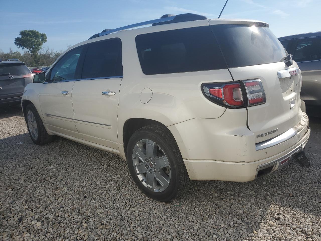 GMC ACADIA DENALI