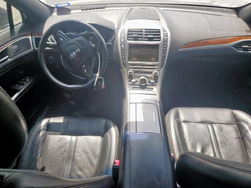 2017 LINCOLN MKZ RESERV 3LN6L5E91HR655653