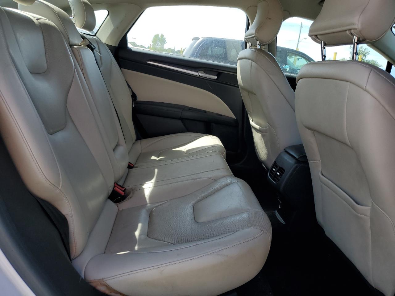 FORD FUSION TITANIUM HEV