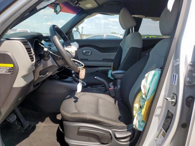 2015 KIA SOUL + - KNDJP3A53F7770527