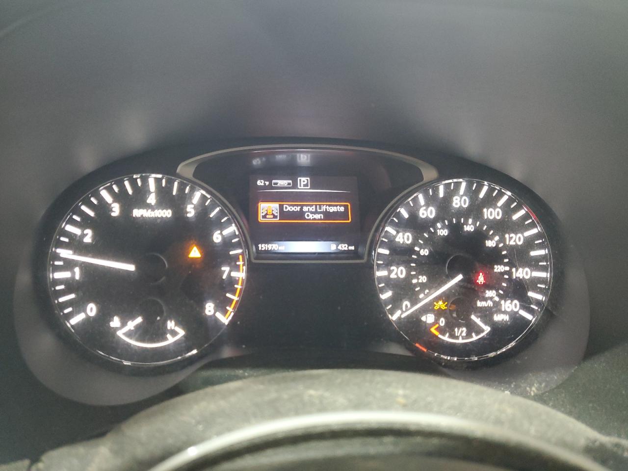 NISSAN PATHFINDER SV