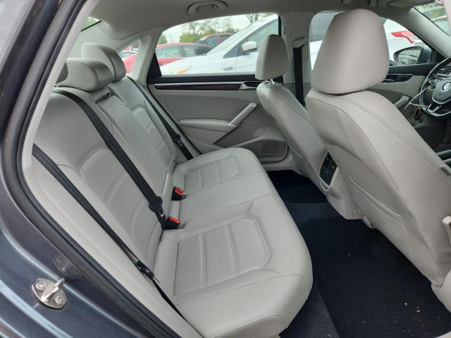 2019 VOLKSWAGEN PASSAT SE 1VWMA7A38KC007180