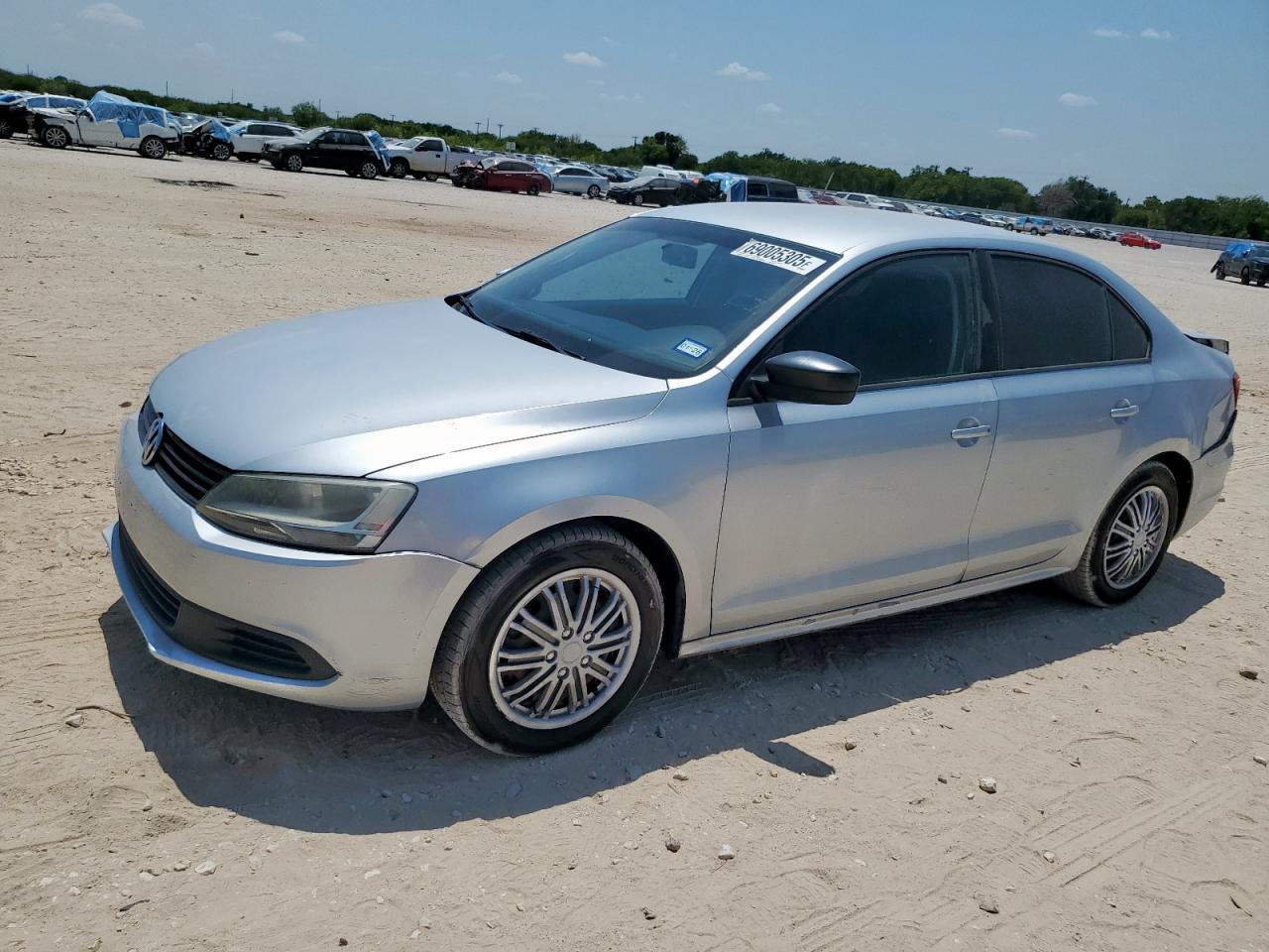 VOLKSWAGEN JETTA SE