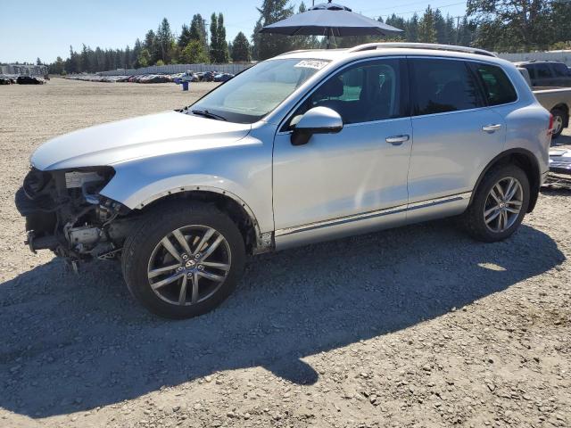VOLKSWAGEN TOUAREG SP 2016 silver  gas WVGEF9BP5GD012789 photo #1