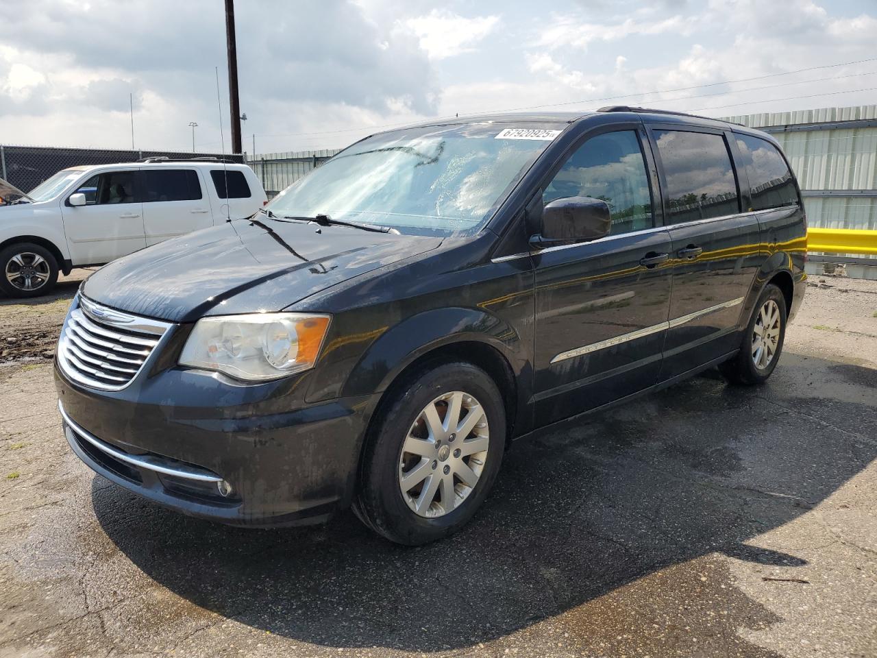 CHRYSLER TOWN & COUNTRY TOURING