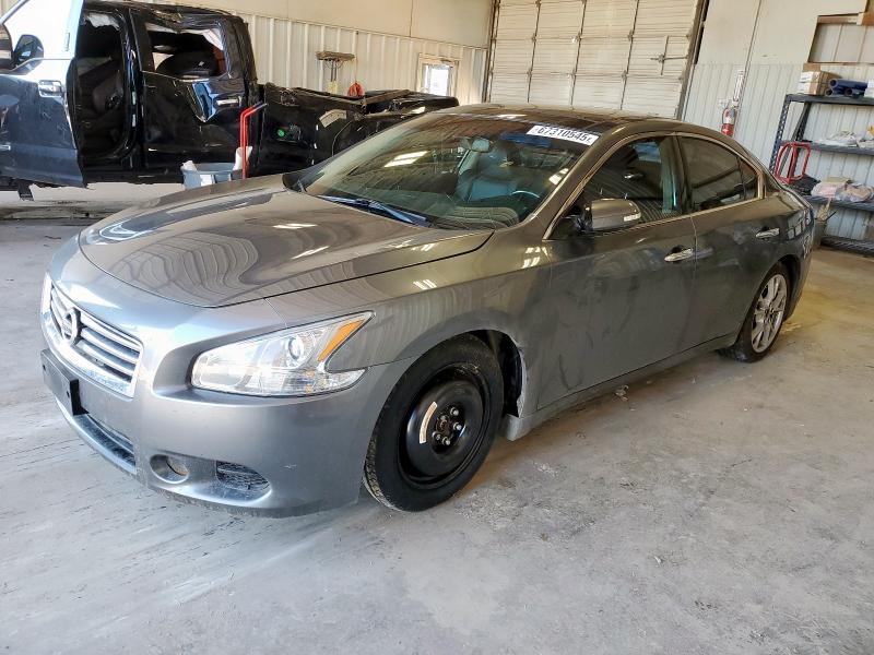 NISSAN MAXIMA S