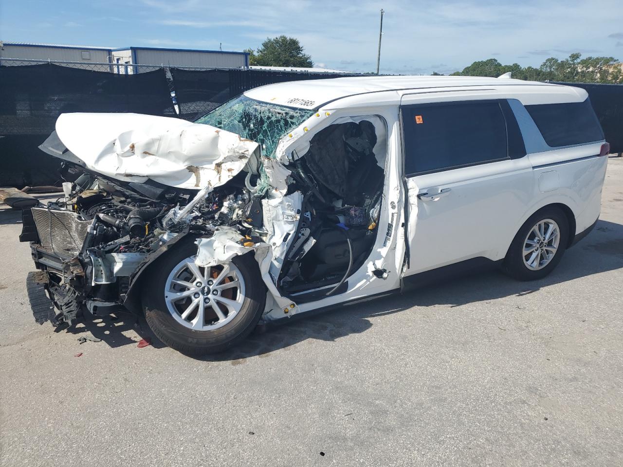KIA CARNIVAL LX