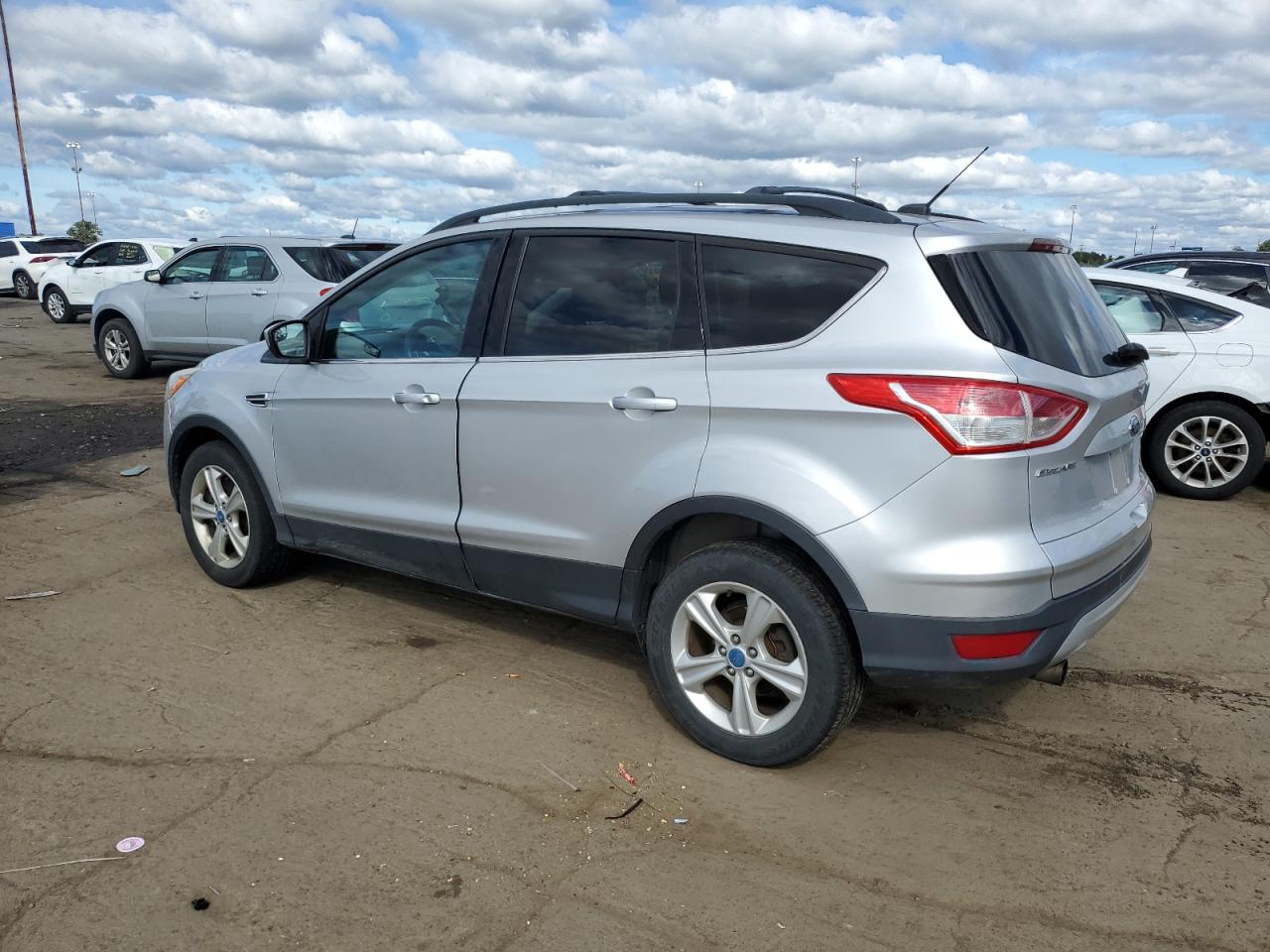 FORD ESCAPE SE