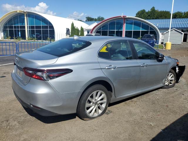 2022 TOYOTA CAMRY LE 4T1C11BK6NU053182