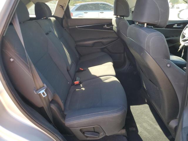 2017 KIA SORENTO LX 5XYPG4A51HG302317