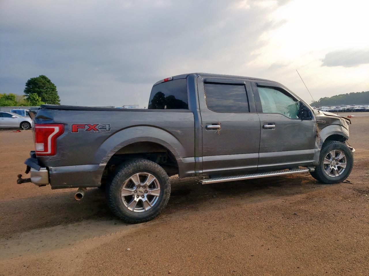 FORD F-150 SUPERCREW