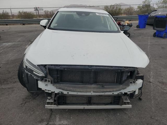 2018 VOLVO S90 T5 MOMENTUM LVY982MKXJP028106